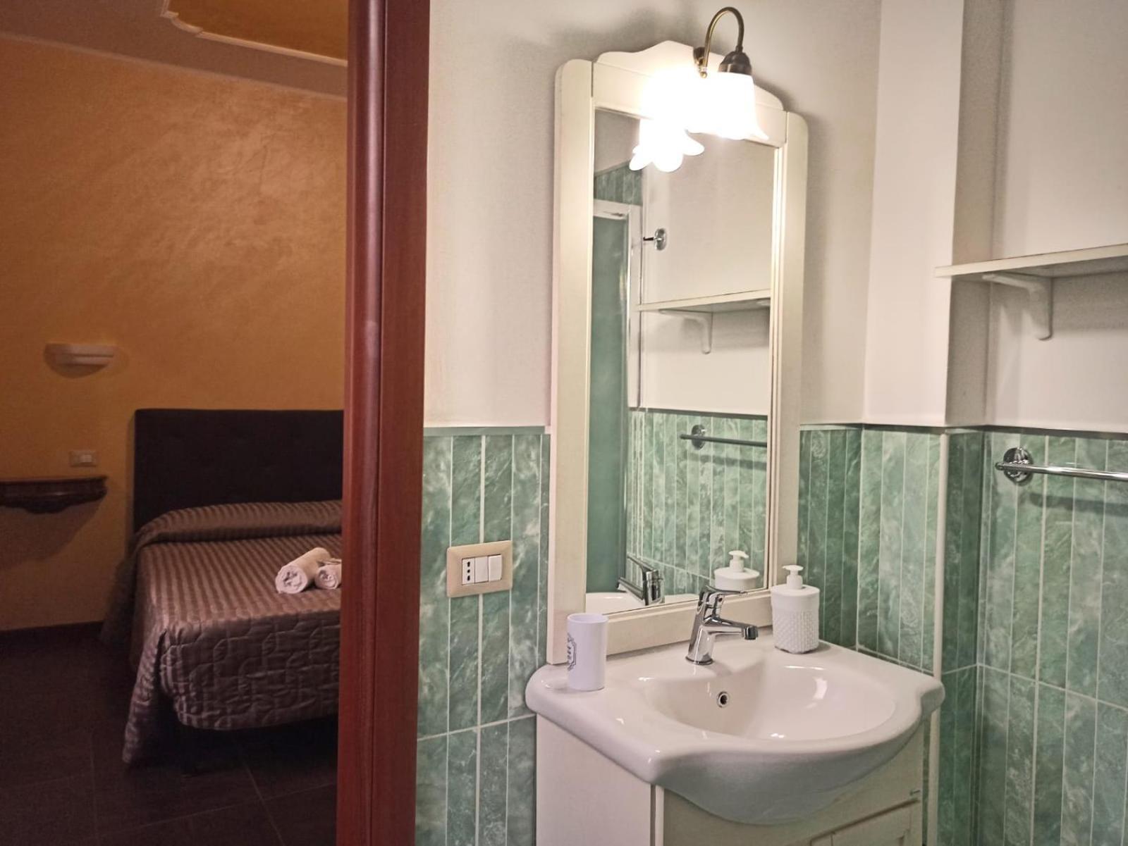 Domina Popolo Bed & Breakfast Rome Bagian luar foto